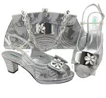 Load image into Gallery viewer, ITALY CRISTAL SET SHOE AND BAG
