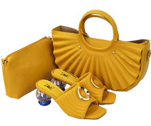 Load image into Gallery viewer, ITALY LEATHER PURSE &amp; SHOE SET
