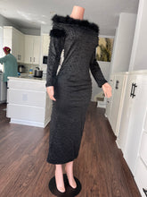 Load image into Gallery viewer, BLACK OFF SHOLDER EVENING DRESS
