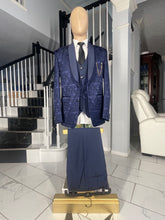 Load image into Gallery viewer, Perfect fit suit for men

