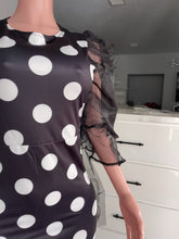 Load and play video in Gallery viewer, Ladies Offices Summer dress
