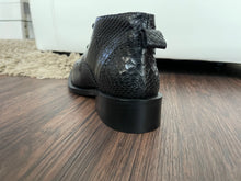 Load image into Gallery viewer, BEST LEATHER BOOTS
