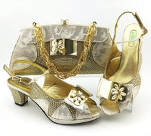 Load image into Gallery viewer, ITALY CRISTAL SET SHOE AND BAG
