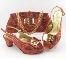 Load image into Gallery viewer, ITALY CRISTAL SET SHOE AND BAG
