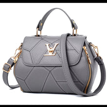 Load image into Gallery viewer, LV-LEATHER PURSE
