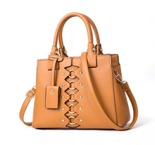 Load image into Gallery viewer, SIDE RINGS HANDBAG
