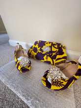 Load image into Gallery viewer, Handbag &amp; heel set African designs
