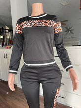 Load image into Gallery viewer, Camouflage Sportwear
